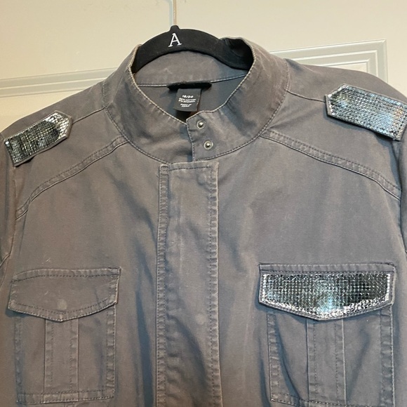 Gray Women's Utility Jacket - Picture 2 of 4